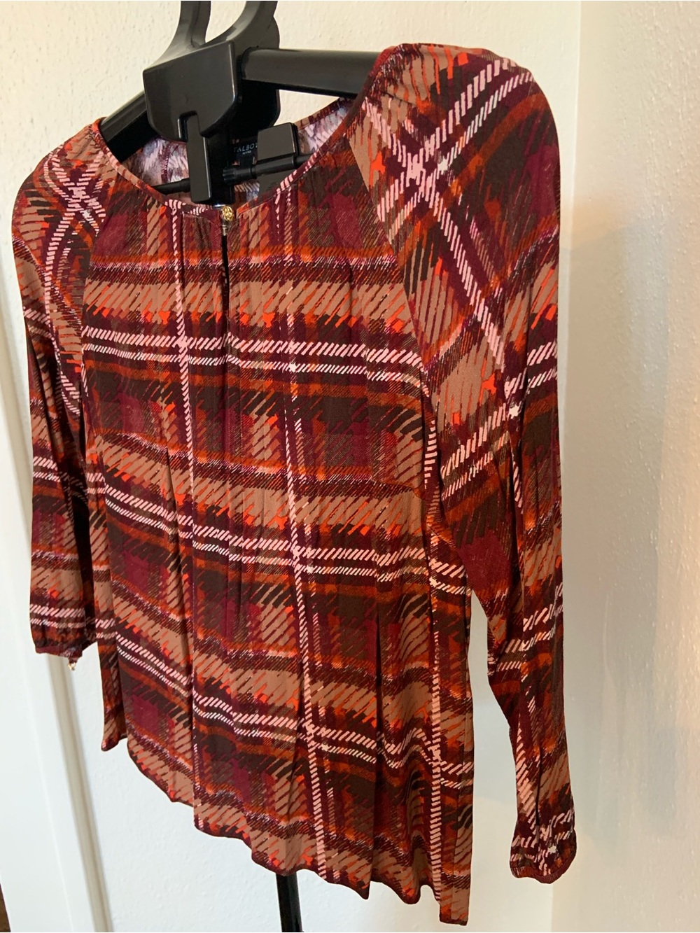 Talbots Plaid Long Sleeve Women's Blouse in Burgundy & Rust with gold buttons - Picture 6 of 9